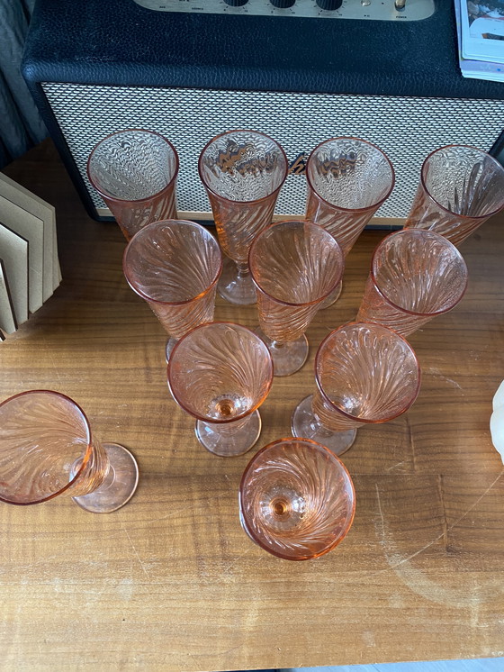 Image 1 of Vintage Luminarc Rosaline Pink Swirl champagneglazen uit Frankrijk