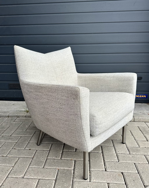 Poltrona lounge Toma di Design on Stock