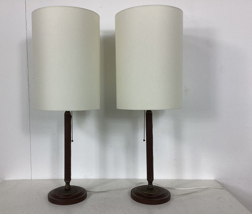 2 vintage classic lamps with metal pull cord