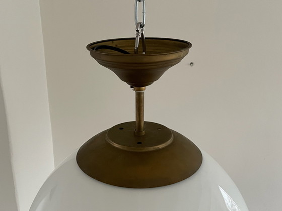 Art Deco XXL Pendant Lamp - Opaline and Brass – Glass (photo 4 of 7)