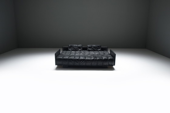 Image 1 of Superbe canapé-lit vintage DS-69 en cuir noir par l'équipe De Sede pour De Sede
