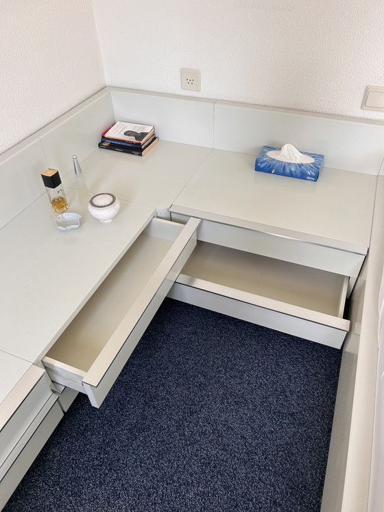 Image 1 of Meuble de lit Interlubke avec commode