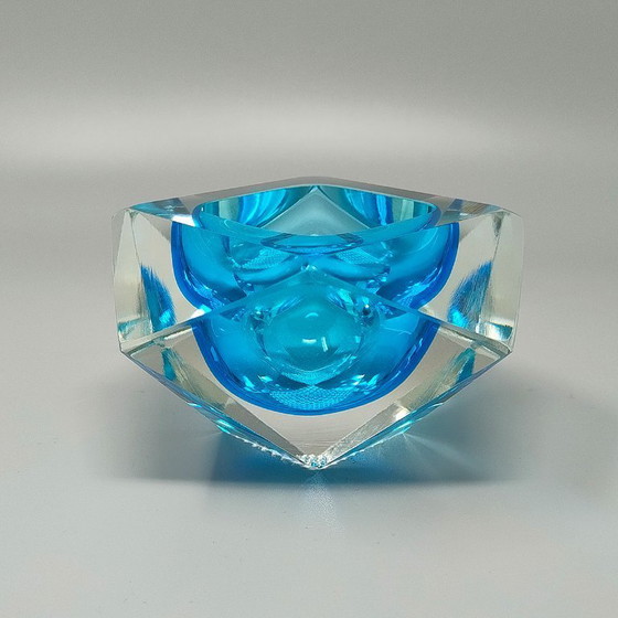 Image 1 of Prachtige blauwe asbak of opvangbak uit de jaren 60 van Flavio Poli voor Seguso. Gemaakt in Italië.