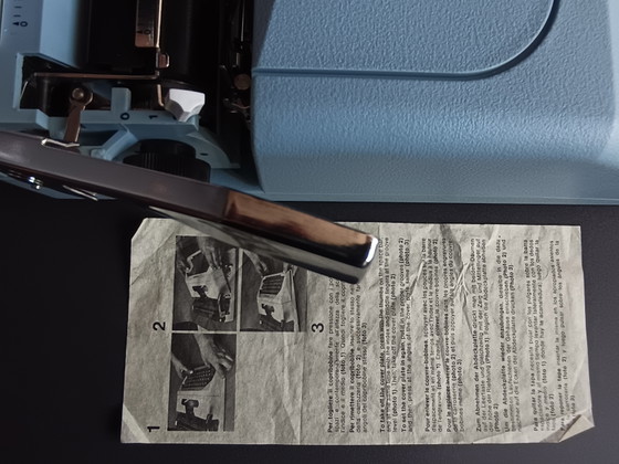 Image 1 of Restored Underwood 16 (1977) typewriter – a rare example