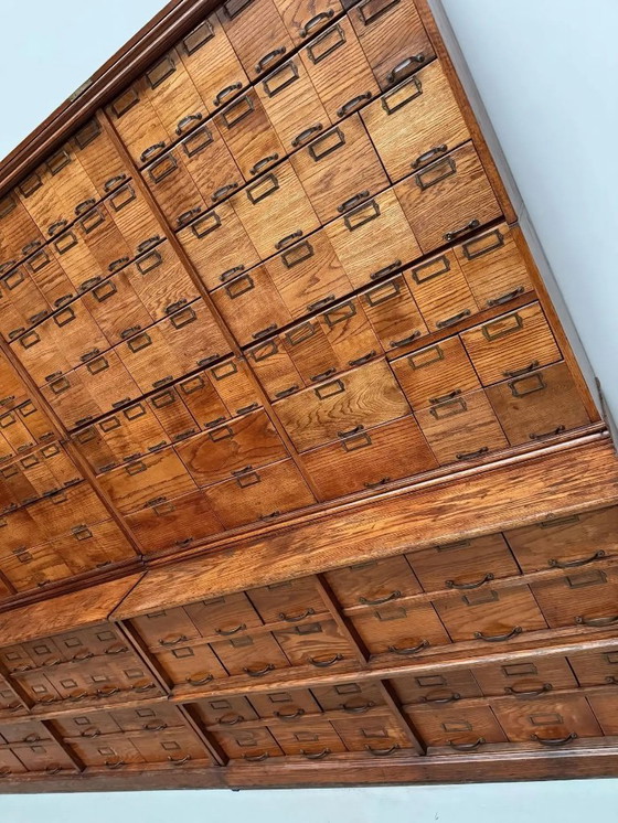 Image 1 of Sehr großer antiker amerikanischer Eichenholzschrank / Apothekerschrank, ca. 1900