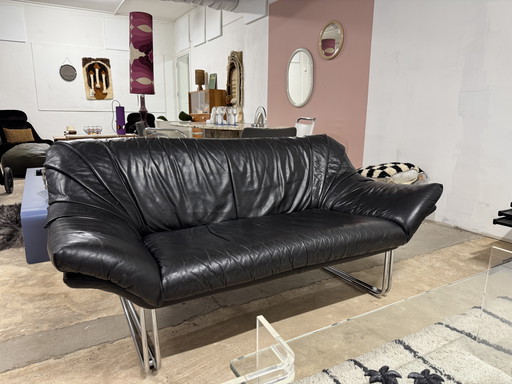 Vintage leather Italian 2 seater sofa