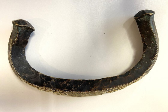 Image 1 of Arte etnica africana, Grand Torque, moneta di prestigio, regione del Congo, XIX secolo