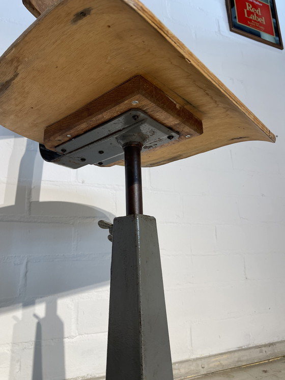 Image 1 of Singer chairs stools vintage industrial