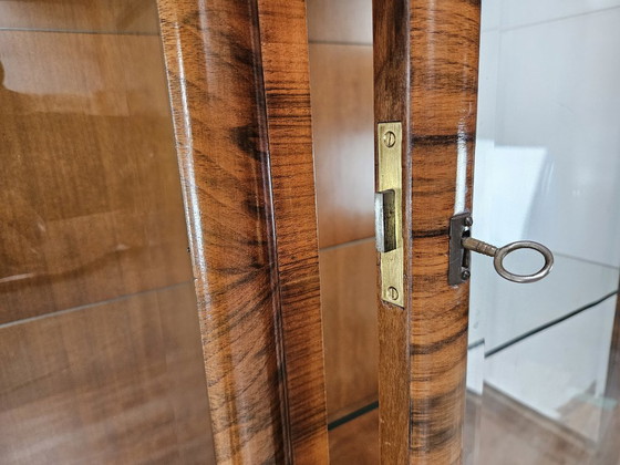 Vetrina francese Art Decò degli anni '40 in noce, Vetrine, Legno, Marrone (foto 12 di 28)