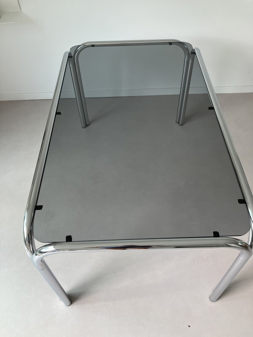 1970s - Chrome Dining Table - Smoked Glass – eettafels (photo 2 of 5)