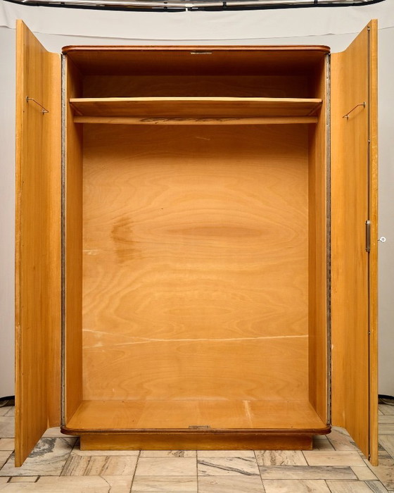 Image 1 of Art Deco kledingkast van Jindrich Halabala voor UP Závody