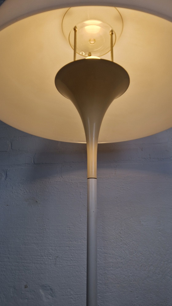 Image 1 of Lampadaire Panthella de Louis Poulsen