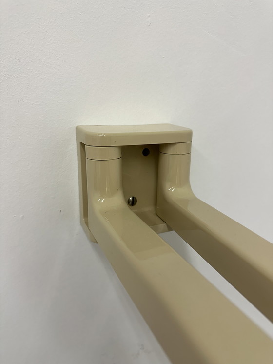 Image 1 of Jaren 70 Handdoeken Rek Handdoek Rekje Beige Vintage