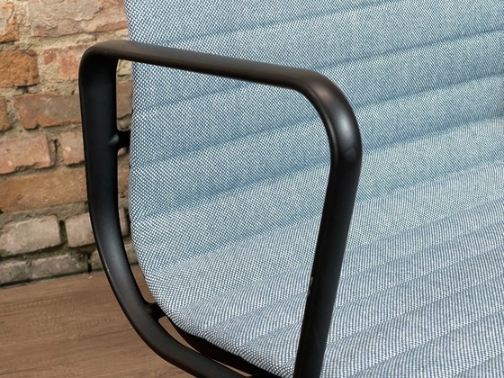 Vitra EA108 – Chaises de bureau, Metal, Textile (photo 10 of 16)