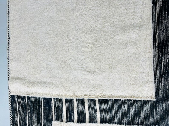 Image 1 of Tapis marocain en laine naturelle 350cmx300cm