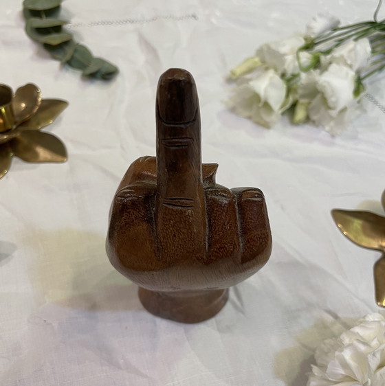 Image 1 of Medidor de anillos de madera para dedos