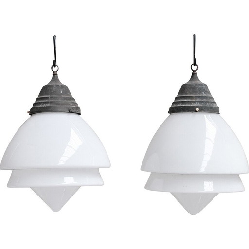 Set van 3 vintage opaline glazen hanglampen, Frankrijk 1920