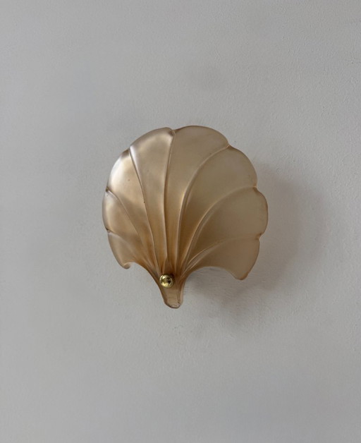 Applique vintage coquillage, verre ambré, France, 1970