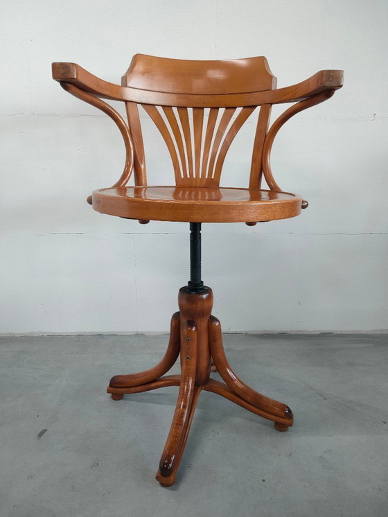 Image 1 of Sedia da capitano vintage in stile Thonet (legno curvato, seduta girevole a 360 gradi)