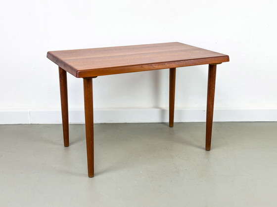 Image 1 of Kleine teakhouten bureau- of eettafel van Niels Bach, 1960S