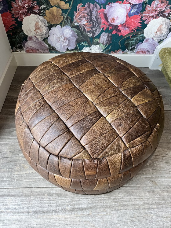 Image 1 of Pouf patchwork in pelle vintage
