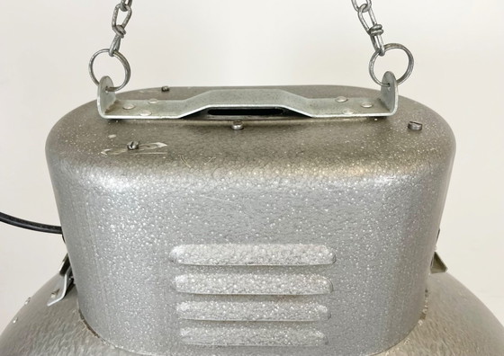 Image 1 of Grande suspension ovale de style industriel polonais, fabriquée par Predom Mesko, années 1970