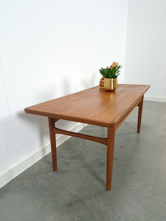 Image 1 of Teak Fineer Salontafel Vintage