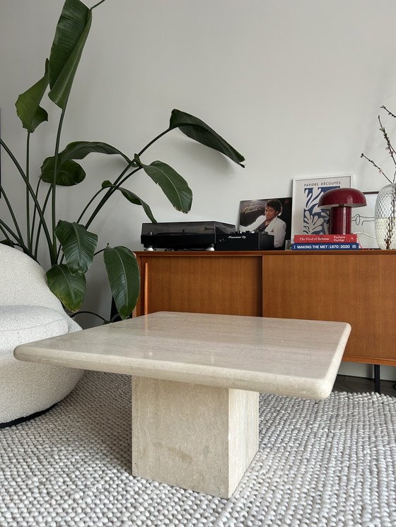 Image 1 of Tavolino da caffè in marmo travertino