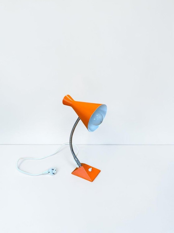 Image 1 of Oranje tafellamp uit de jaren 70 in ruimtetijdstijl | Vintage bureaulamp uit het midden van de 20e eeuw | Retro designlamp