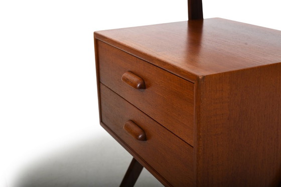 Image 1 of Par de mesitas de noche de teca de Sigfred Omann para Ølholm, años 60