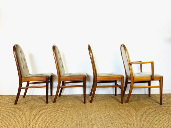 Image 1 of Set di 4 sedie da pranzo vintage in noce e velluto verde di G-Plan, 1970