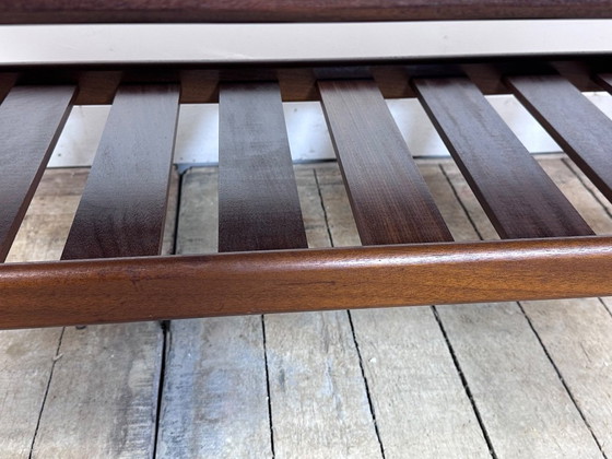 Image 1 of Table basse en teck anglaise Myer 1960
