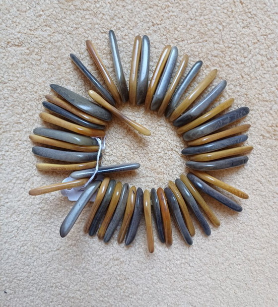 Image 1 of Trois bijoux en noix de Tagua (Colombie)