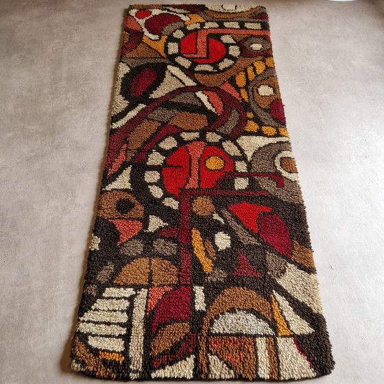 Image 1 of 70's vintage wool wall hanging spaceage smyrna art rug