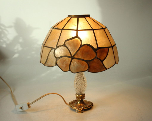 Lampada da tavolo in stile Tiffany - vetro, metallo, madreperla - 