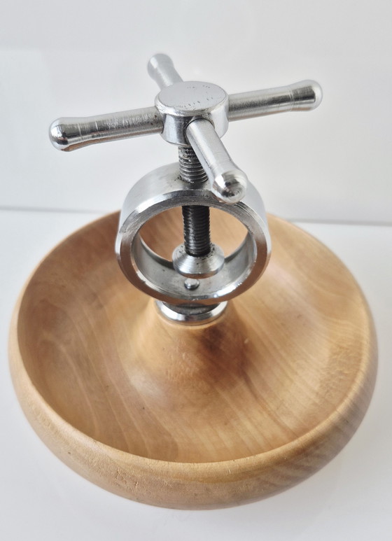 Image 1 of Nutcracker oak / metal vise Carl Auböck (?)