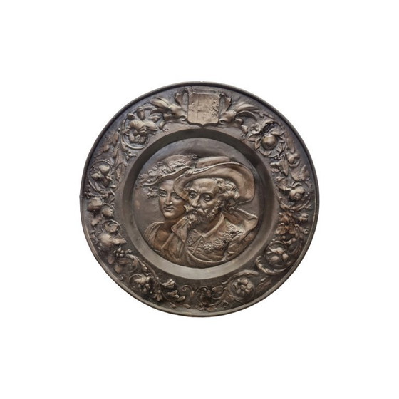 Image 1 of Antico piatto da parete in rame Rubens con donna, XIX secolo