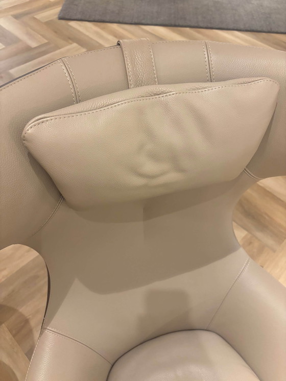 Image 1 of Leolux Caruzzo Plus recliner armchair with ottoman