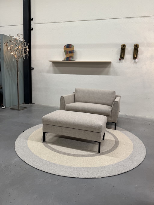 Design on Stock Heelz Loveseat with footstool Balmora moonstone