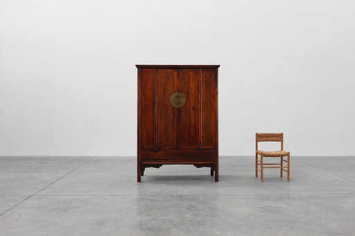 Grote houten Chinese 19e-eeuwse Qing-dynastie huwelijks- of taps toelopende kast
