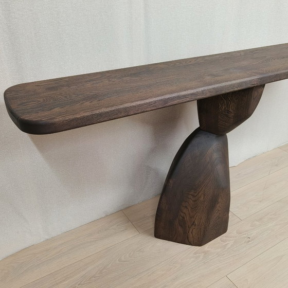 Image 1 of Mesa auxiliar orgánica | pata escultural | roble macizo