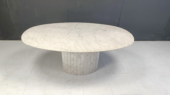 Image 1 of Oval White Marble Dining Table, 1970s