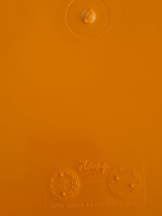 Juego de 2 muletas Tam Tam "STAMP" de Henry Massonnet – Taburetes, Plastic (photo 3 of 5)