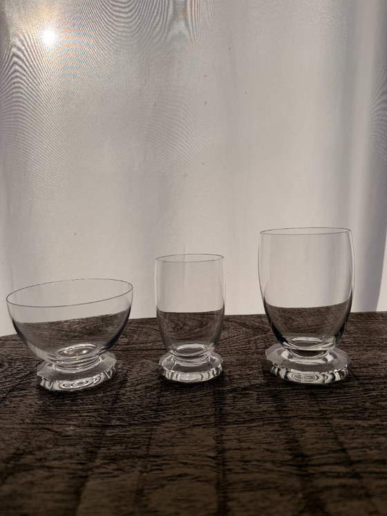 Image 1 of Juego de 26 piezas de cristalería Lalique France - Diseño Art Déco "Lille"