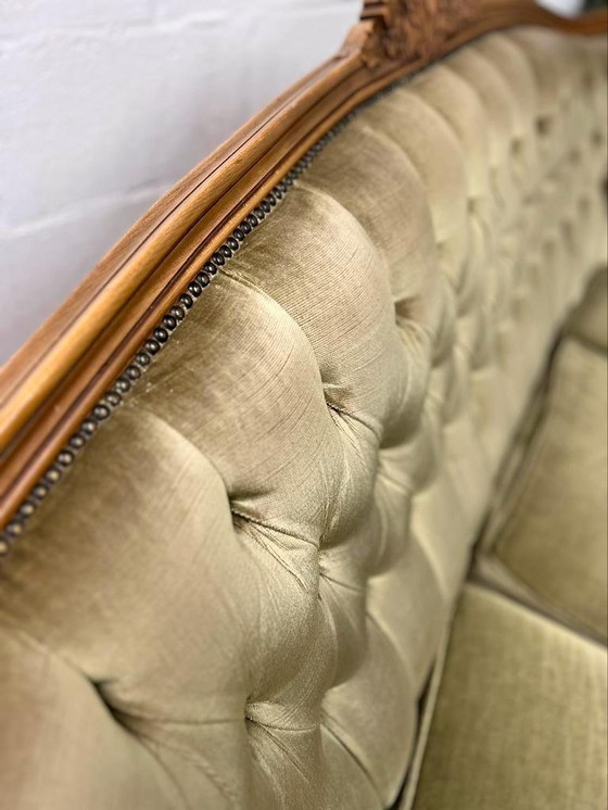 Image 1 of Baroque queen Ann sofa