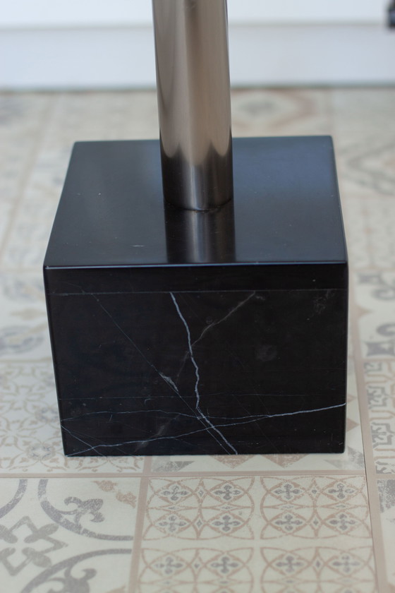 Image 1 of Schwarzer Marmorsockeltisch, 1980er Jahre