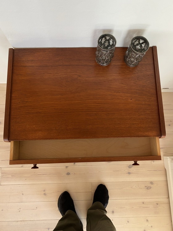 Tavolino Vintage Danese in Teak con Cassetto e Ripiano, Stile Mid-Century, Tavolini, Legno, Marrone (foto 4 di 5)