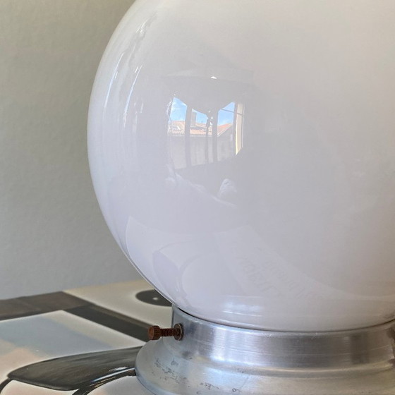Image 1 of Plafonnier ou applique globe verre opaline blanc 15 cm rosace de fixation en aluminium 