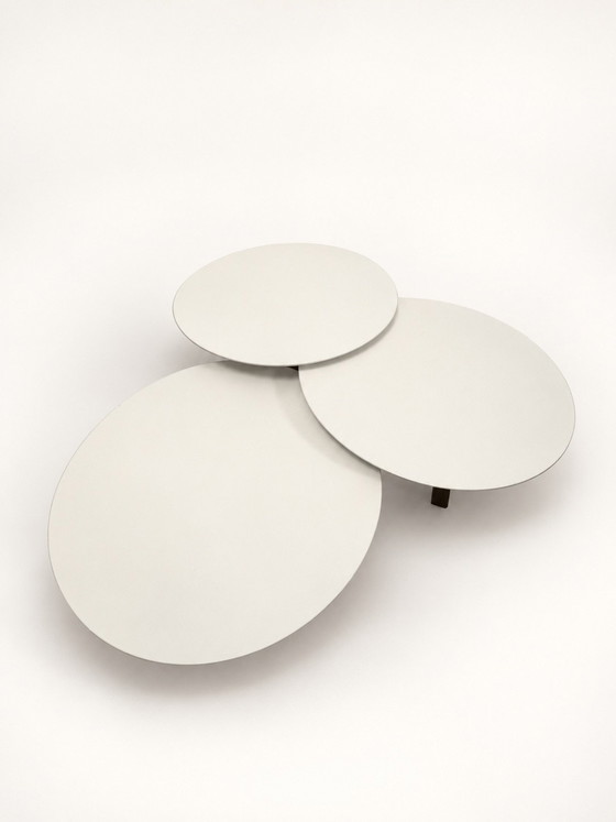 Table basse design Leolux Ninfea avec 3 plateaux pivotants, Tables basses, Bois, Métal, Gris (photo 3 sur 14)