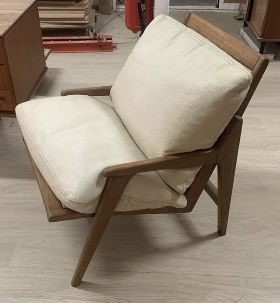 Image 1 of Fauteuil scandinave vintage en bois massif et cuir 